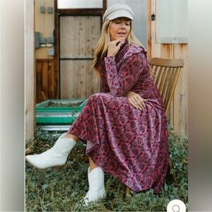 Ivy City Co. La La Lady Dress Pink Floral- Size XS